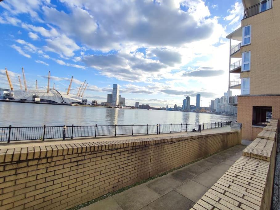 Luxury 3br Apt, Close To Excel, O2, Airport! Appartamento Londra
