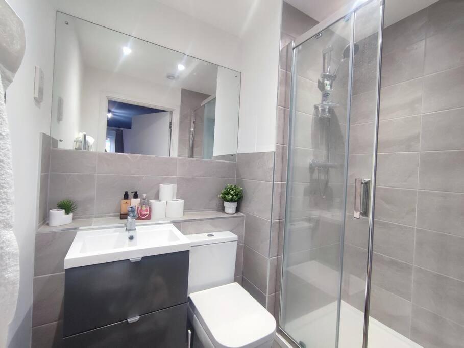 Appartamento Luxury 3br Apt, Close To Excel, O2, Airport! *