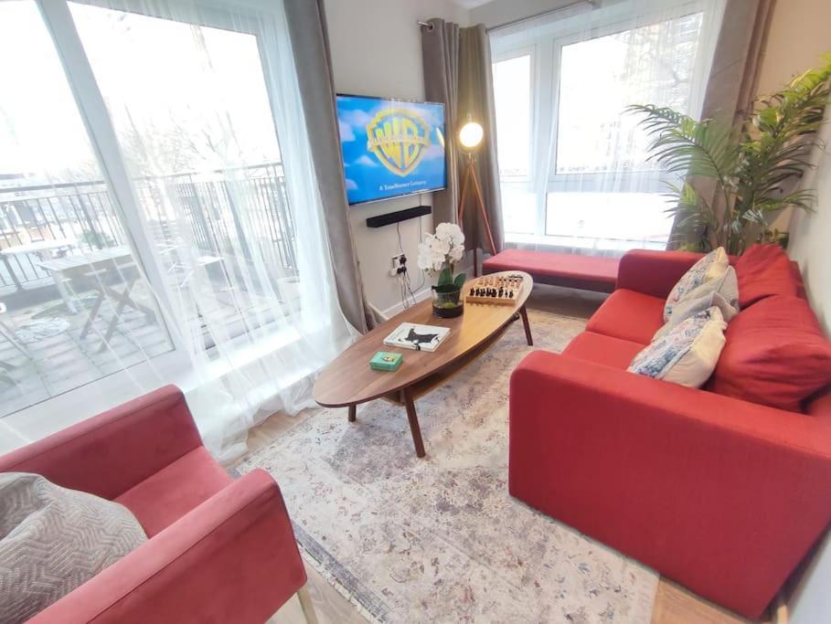 Appartamento Luxury 3br Apt, Close To Excel, O2, Airport!